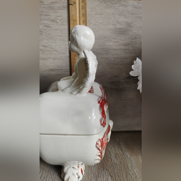 Vintage Valentine Heart Trinket Box Dish With Cherub Angel Ceramic White/Red - Picture 6 of 12